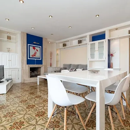 Apartman Petunia: Gran Atico En El Centro De Sitges