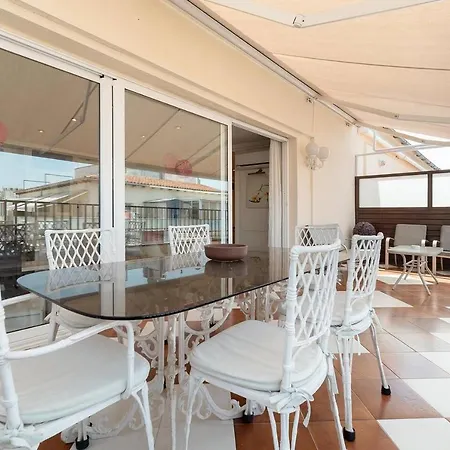 Apartment Petunia: Gran Atico En El Centro De *